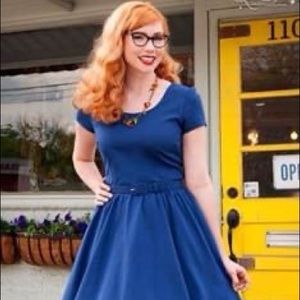 PUG Katie dress, Size L.